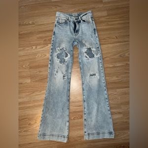 COPY - distressed jeans